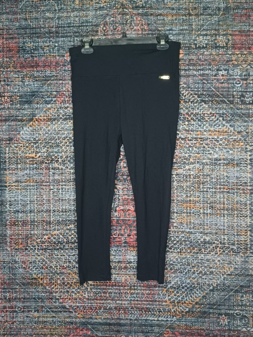 Calvin Klein womens solid black high waist capri performance leggings M NWT